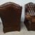 vends-paire-fauteuils-chesterfield-cuir-marron-style-deco-bars-anglais-vintage-helen-antiquites