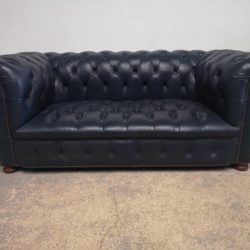 canape-chesterfield-cuir-bleu-nuit-vintage-anglais-helen-antiquites